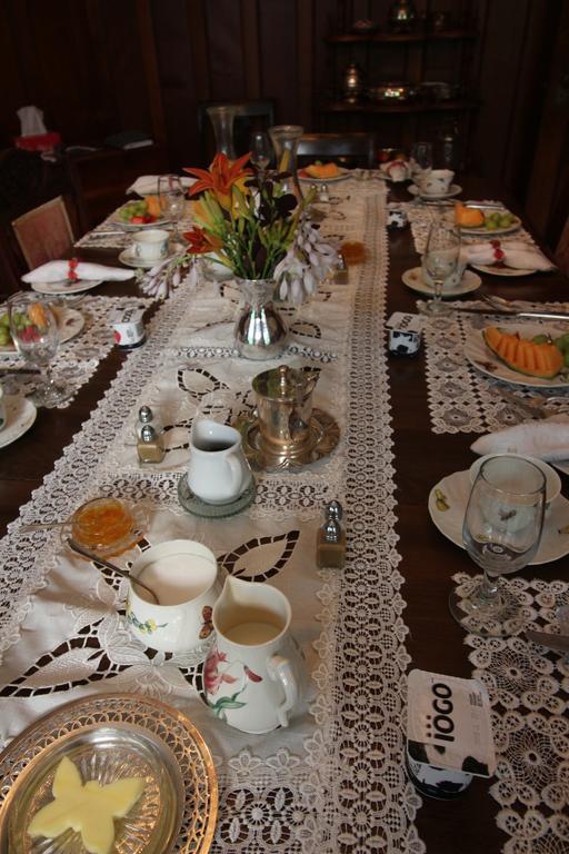 Sleepy Hollow B&B Gananoque Esterno foto
